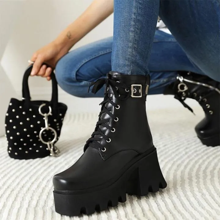 Benito Ankle Boots