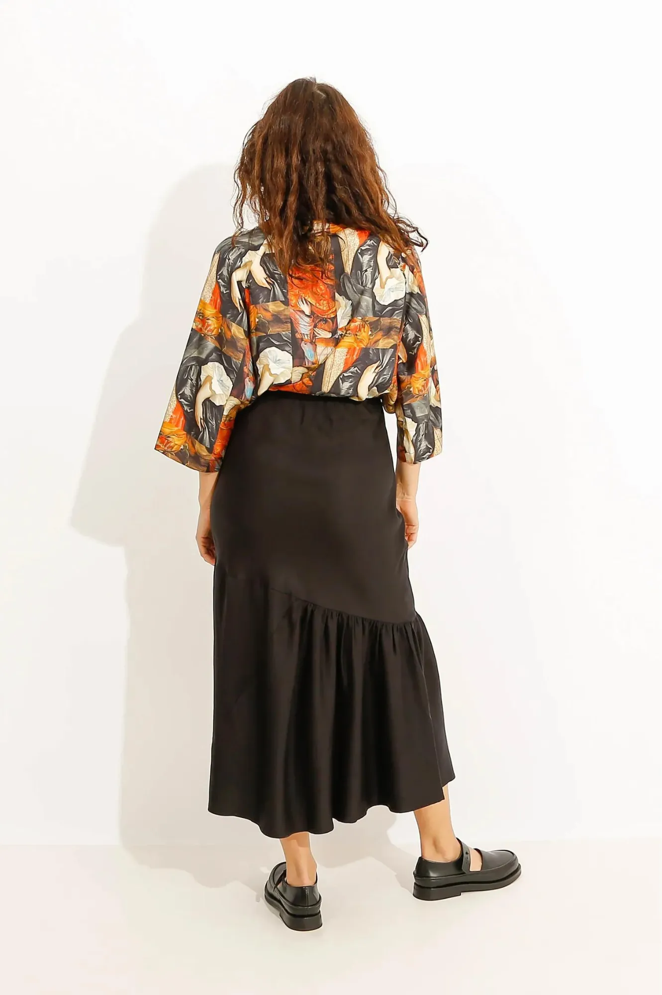 DARA SKIRT (Black)