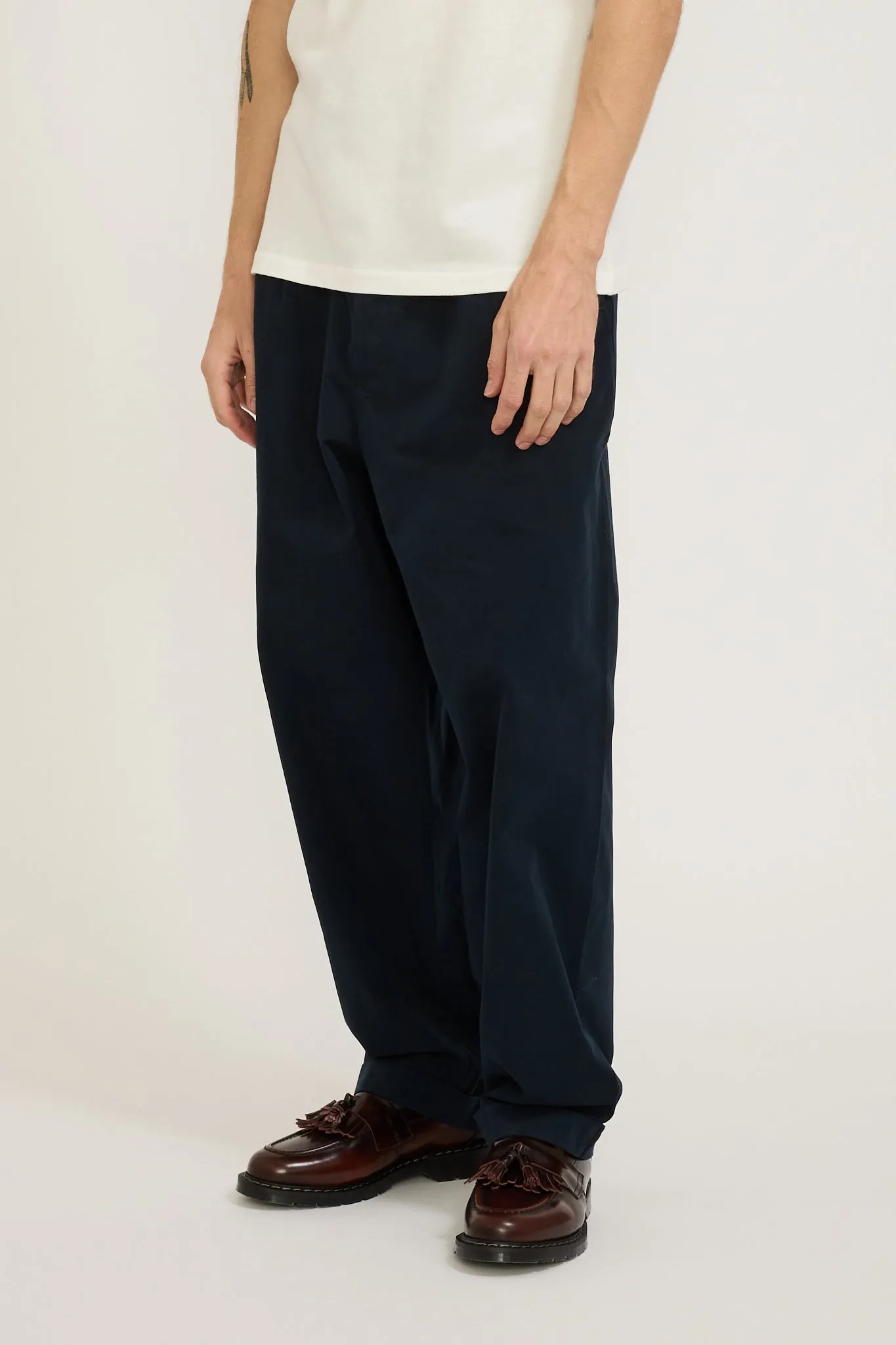 GOOD BASICS | Relaxed Fit Pleated Front Pants Dark Navy