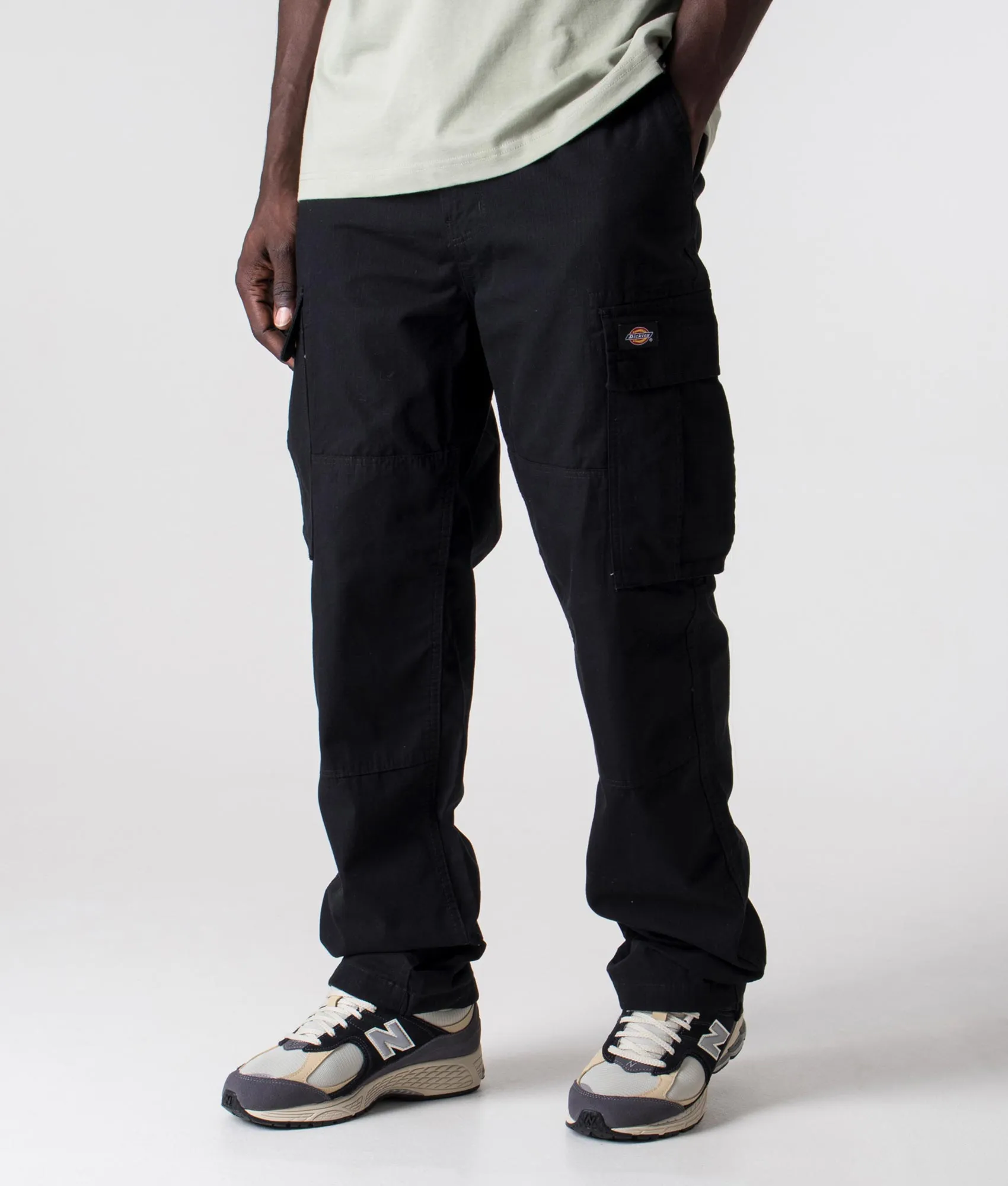 Relaxed Fit Eagle Bend Cargo Pants