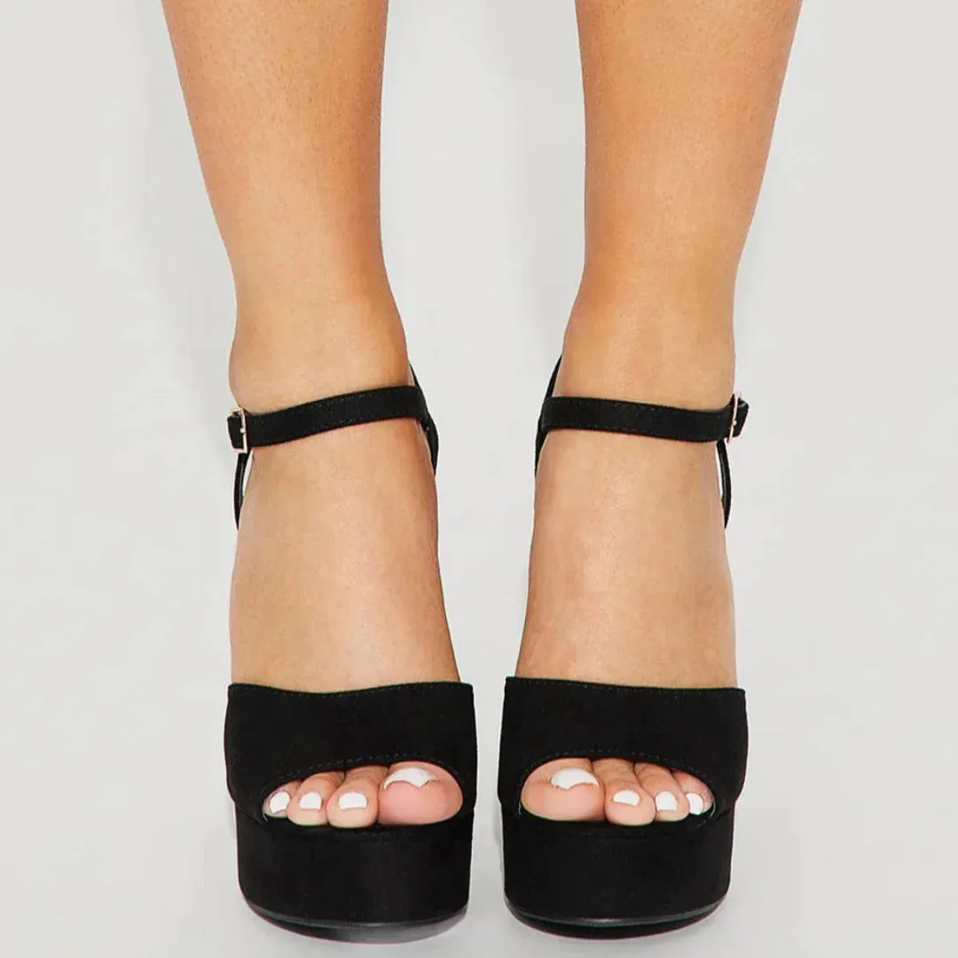 Synth Platform Vegas Pumps